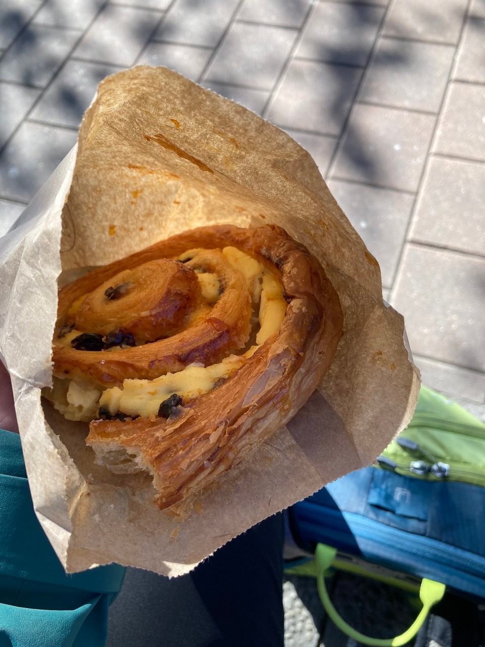 Neuseeland - Pukaki - Erstmal noch die Köstlichkeit aus der Bäckerei genießen bevor es weiter geht