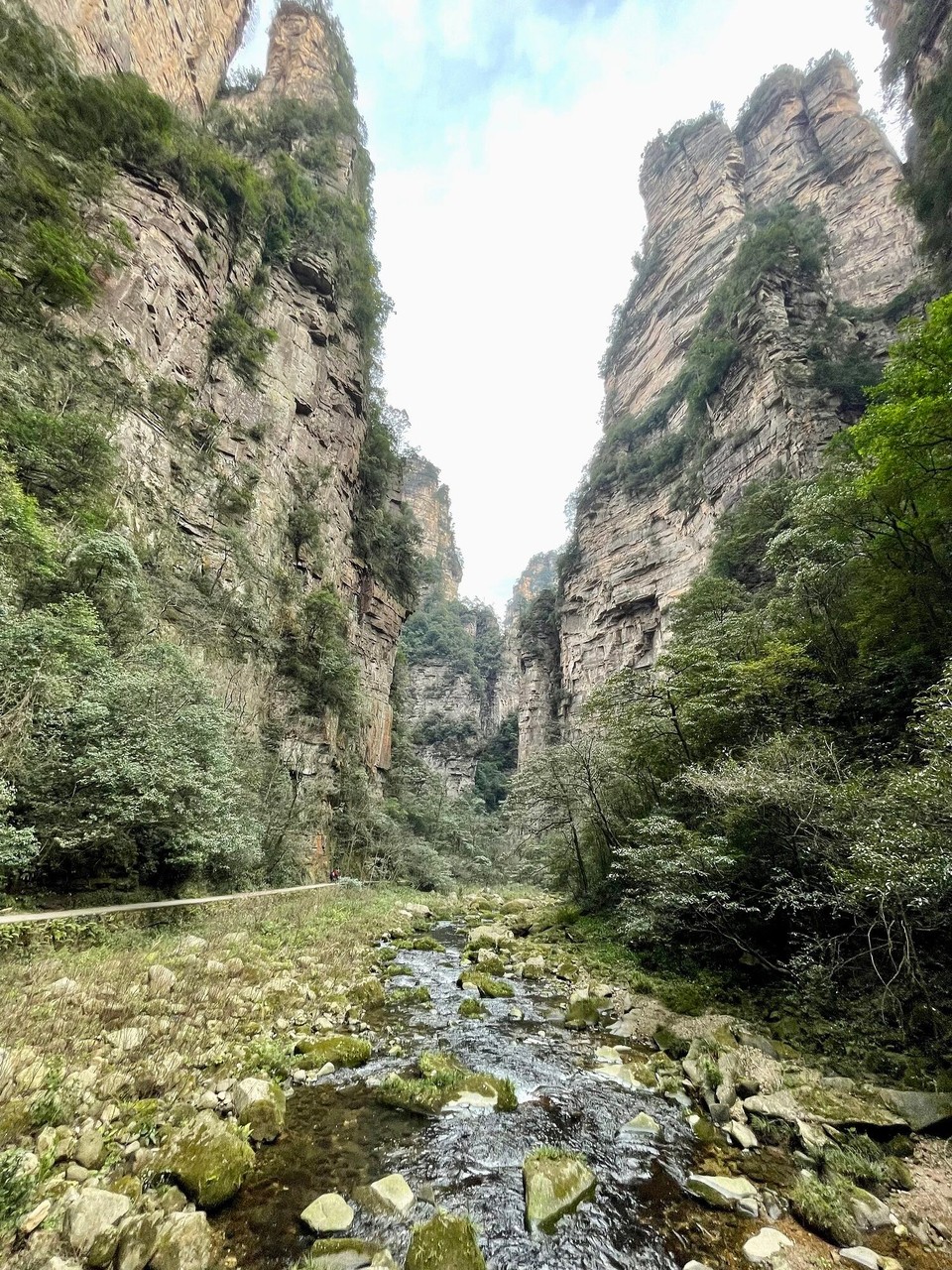 China - Zhangjiajie - und vo une gad au no