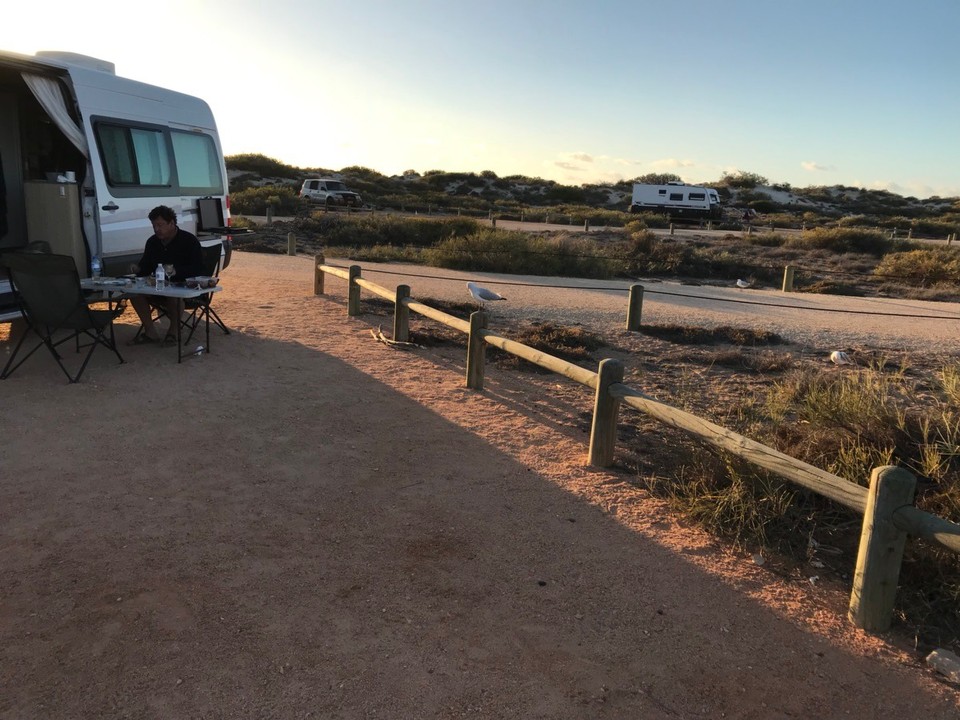 Australien -  - Gemütliches Abendessen