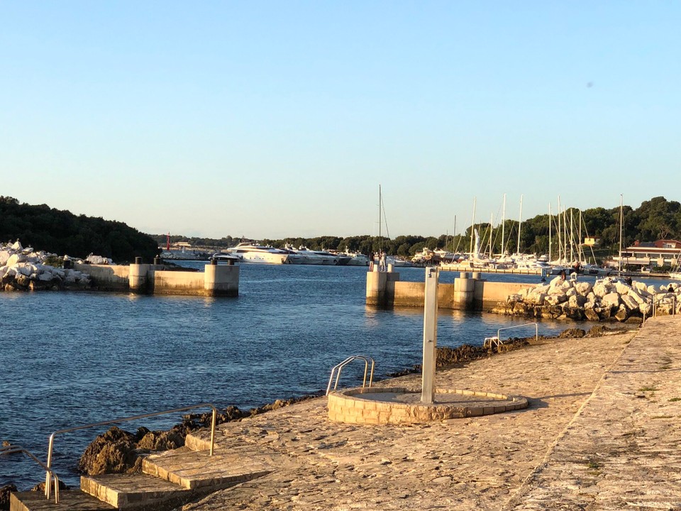 Kroatien - Vrsar - Vrsar Hafeneinfahrt 
