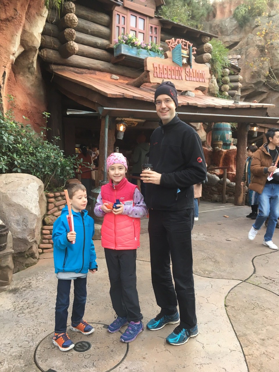 Japan - Urayasu-Shi - Hier gab es zu unserem Erstaunen keine Warteschlange...