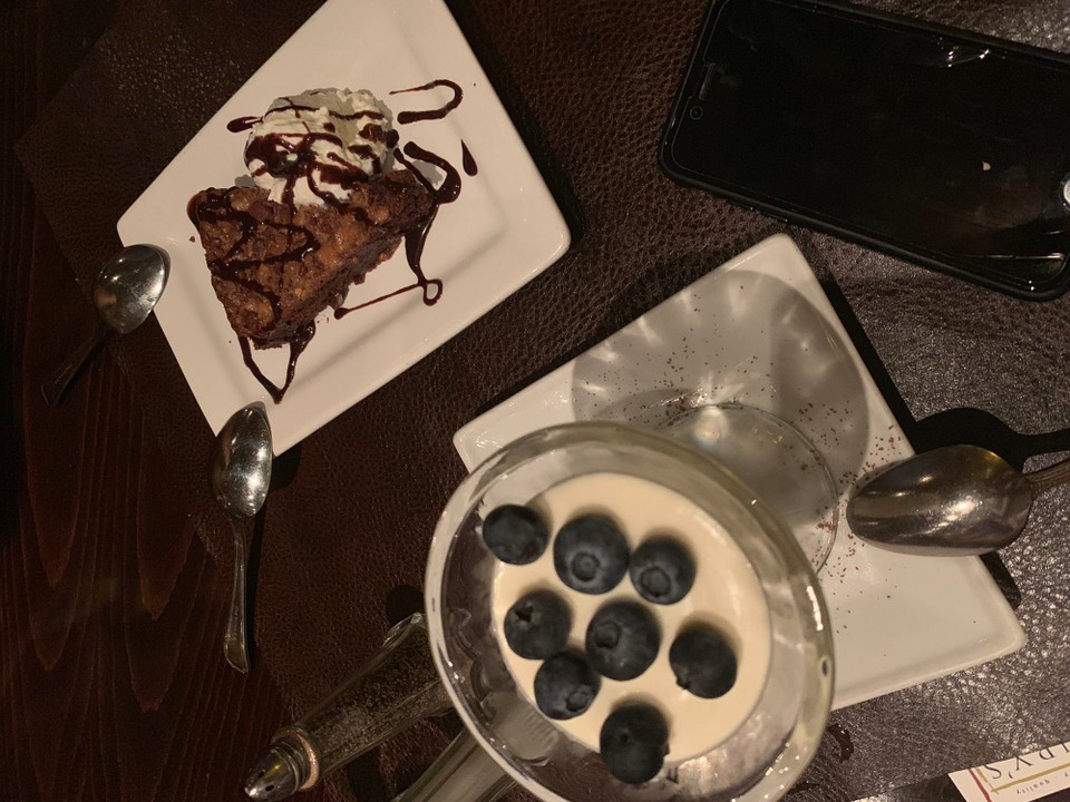 Vereinigte Staaten - Yosemite National Park - Nachtisch beim Abendessen