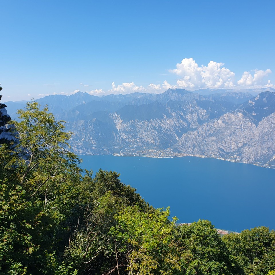 Italien - Monte Baldo - Und immer wieder das Panorama mit dem Gardasee.