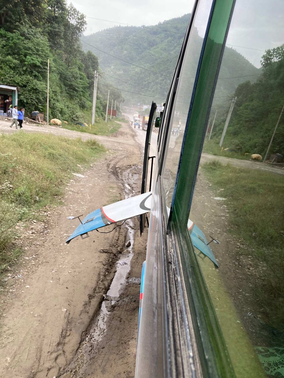 Nepal - Pokhara - Reifenpanne?! 🙈