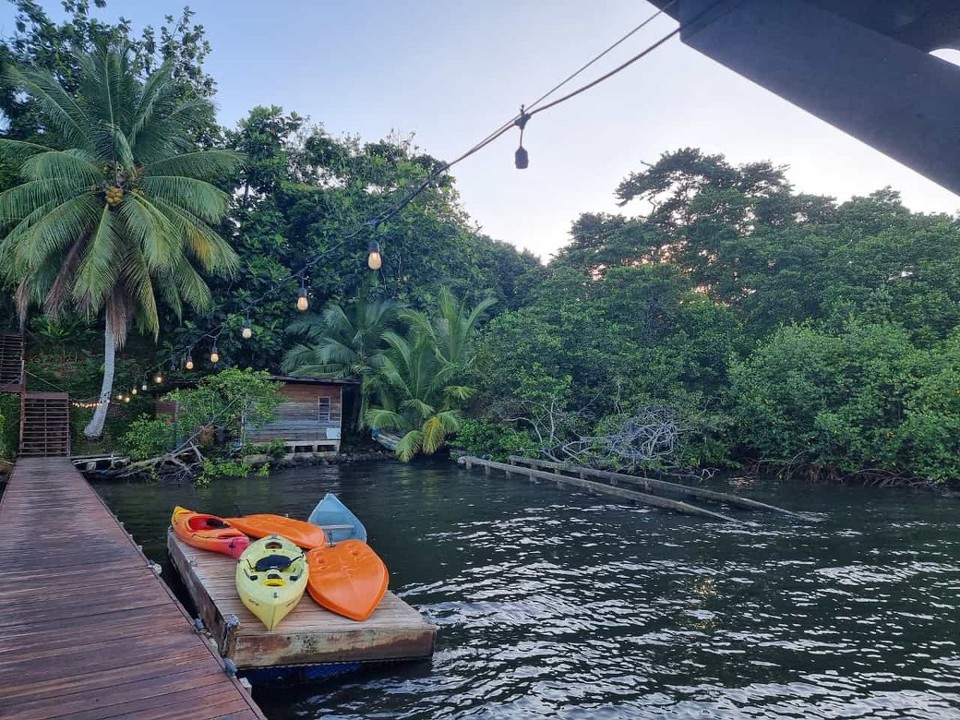 Costa Rica - San José - Kurz nach Sonnenaufgang ging es für uns ein letztes Mal mit dem Wassertaxi los … 