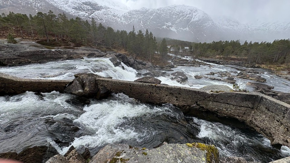 Norwegen - Briksdalsbre - Großer Wasserfall 