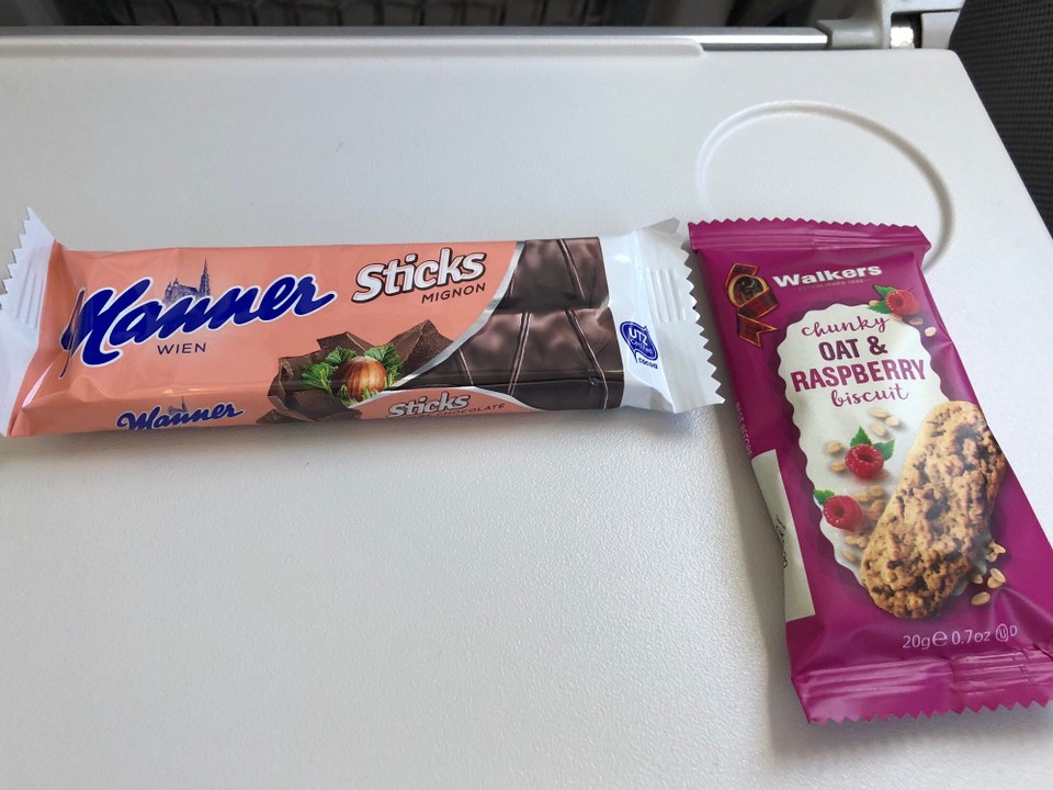 Irland - Swords - Und die Verpflegung an Board. Irgendwie wird Lufthansa diesbezüglich immer sparsamer.