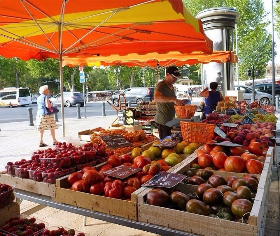  - Frankreich, Aix-en-Provence  - Wochenmarkt in Aix en Provence 