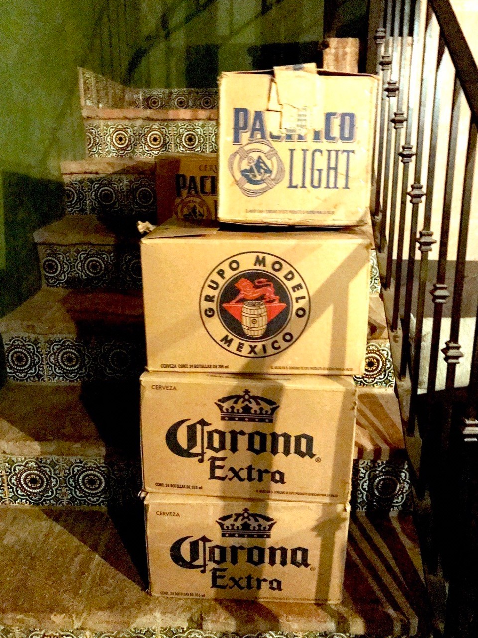Mexiko - Sayulita - El Pacifico ist das lokale Bier hier. Aber Corona ist genauso günstig!
