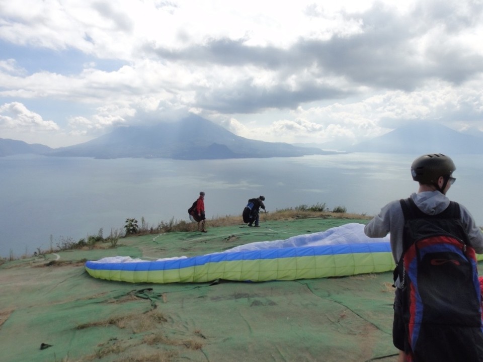 Guatemala - Santa Catarina Palopo - Geri is ready to take off!!!