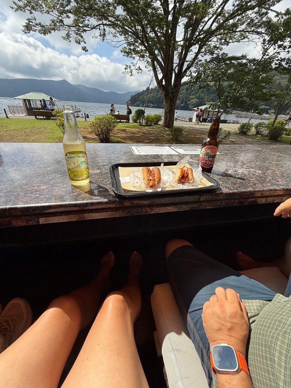 Japan - Hakone - Kleine Rast und dabei die Füße kühlen 💦 
