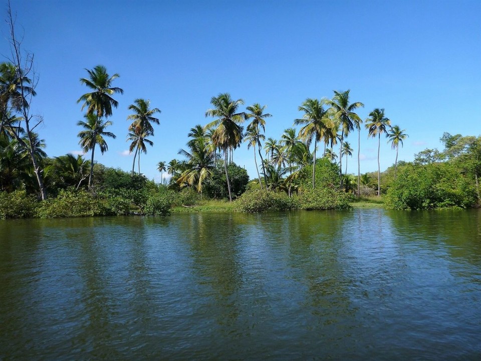 Brasilien - Maceió - Die vorbeiziehenden Inselchen innerhalb der Lagune