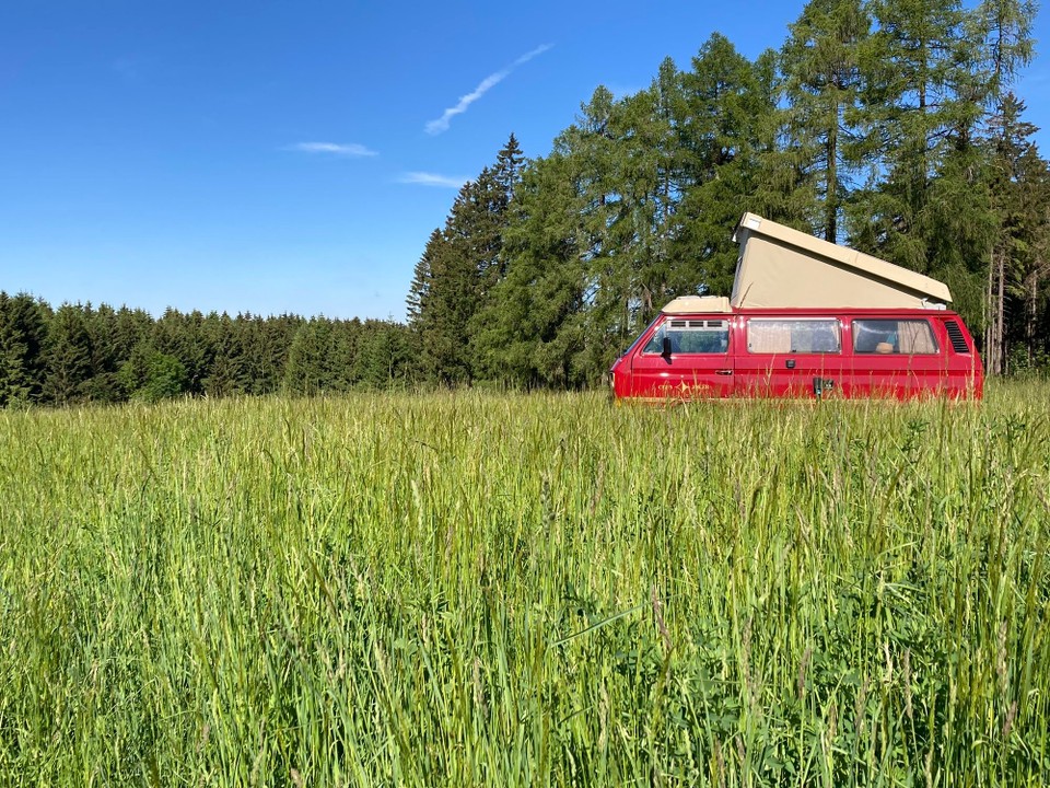 Deutschland - Naila - Der Morgen nach einer kalten Nacht