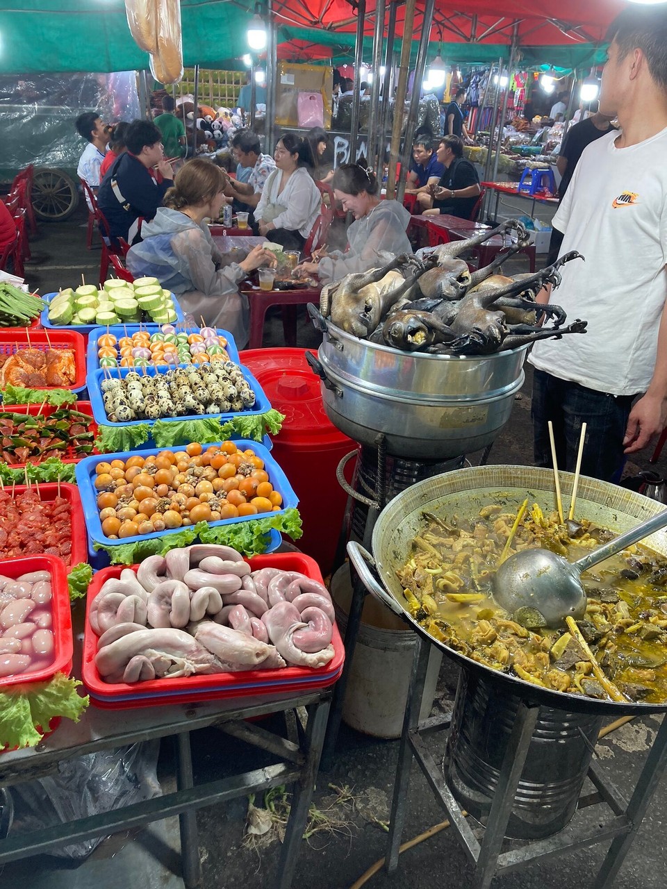Vietnam - Sa Pa - Warum sind nur die Hühner so schwarz 🫣