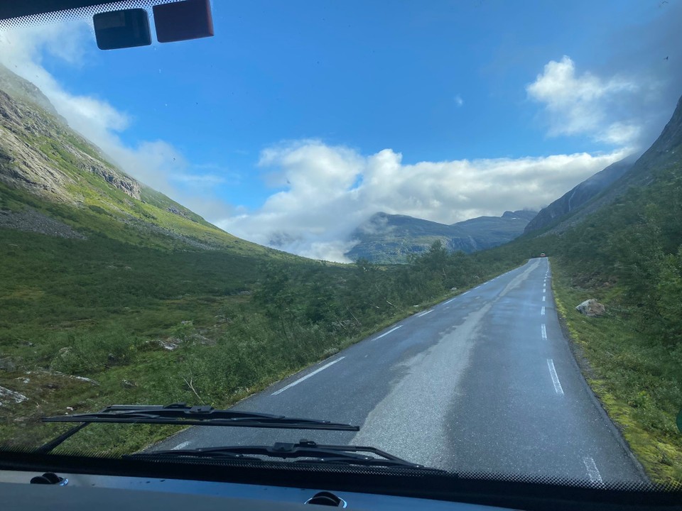 Norwegen - Eidsvåg i Romsdal - Auf gehts Richtung Trollstigen. 