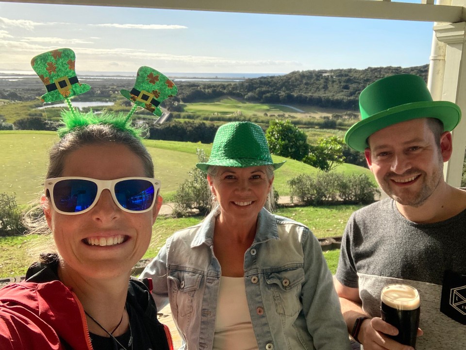 Neuseeland - Karikari Peninsula - Erst in eine Bar