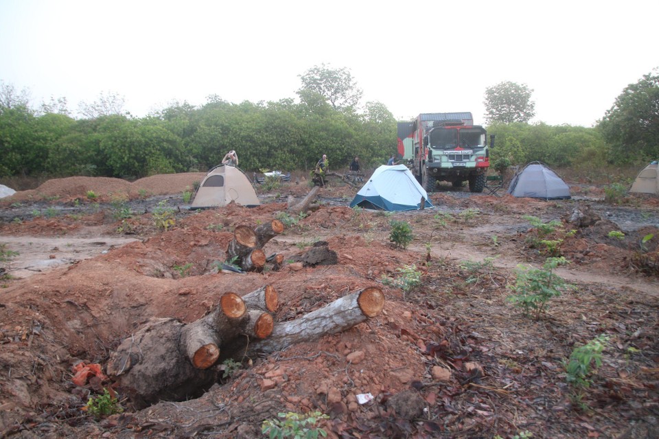 Guinea-Bissau - Cacheu - Übernachtung auf dem Acker