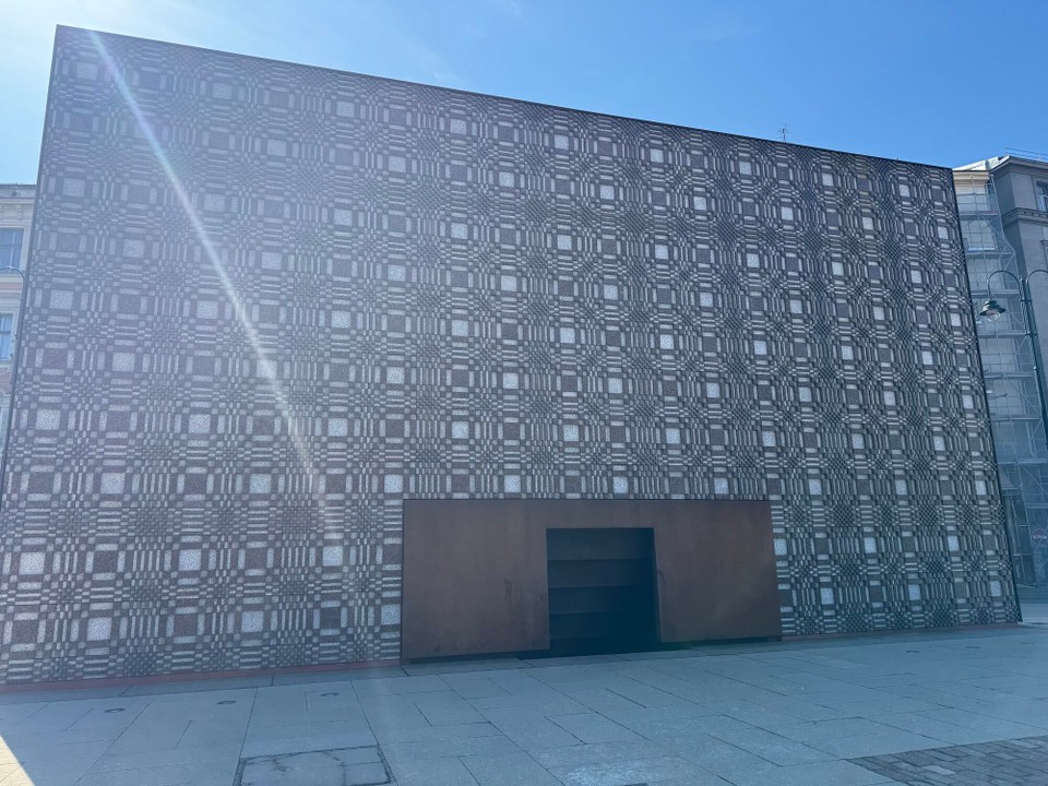 Lettland - Riga - Denkmal für die Opfer der sowietischen Besatzung