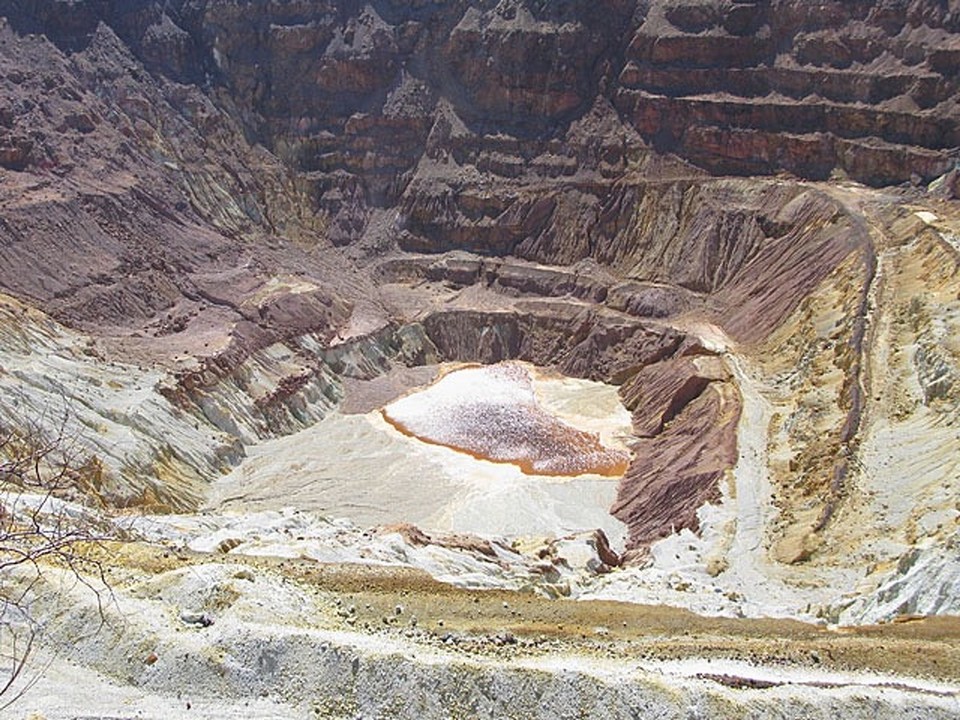United States - Bisbee - Hole in the ground