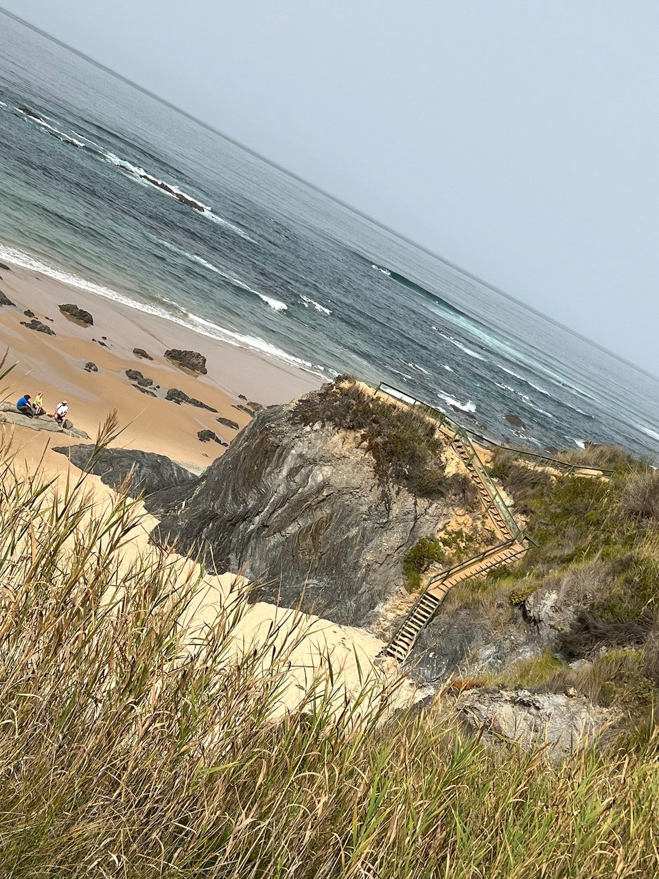 Portugal - Longueira-Almograve - Heute bleiben wir oben und schauen einfach nur auf den Strand. 