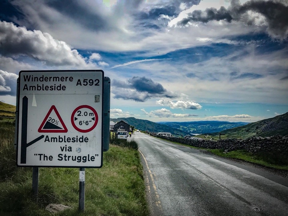 United Kingdom - Penrith - Lektion England! 
Hüte dich vor Straßen mit dem Spitznamen „The Struggle“.