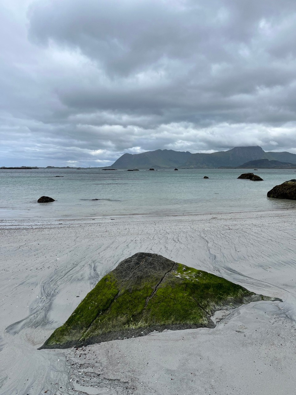 Norwegen - Bøstad - Wirklich beeindruckend, dass an den meisten Stränden hier das Wasser total türkis ist!