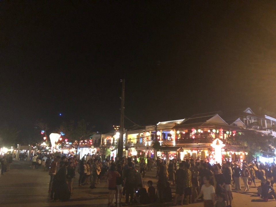 Vietnam - Hội An - Viel Los hier abends... 
