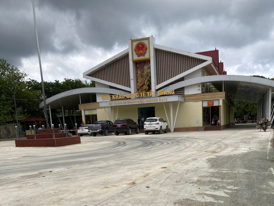 Vietnam - Dien Bien Phu - Über die Grenze nach Vietnam 🥳