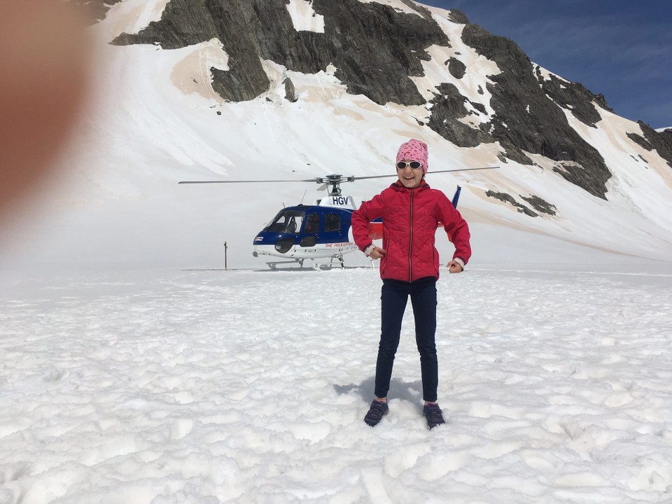 Neuseeland - Fox Glacier - Wir sind im Schnee gelandet. Ich finde es so cool im Sommer Schnee zu haben. Auf dem Gletscher ist immer Schnee ❄️. 