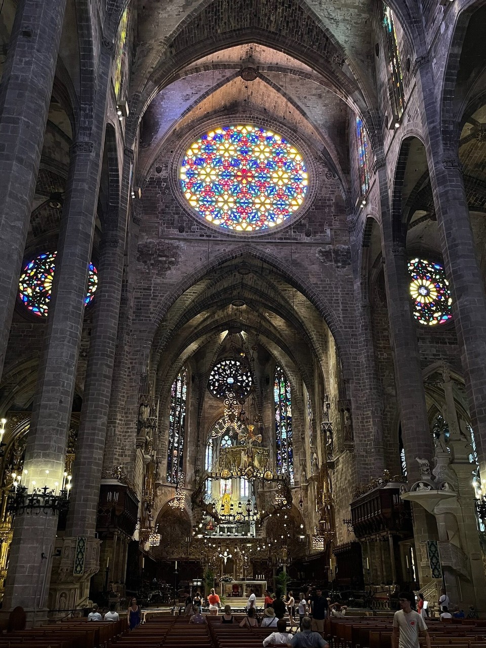 Spanien - Palma - Anschließend ging es natürlich auch noch in die wunderschöne Kathedrale.