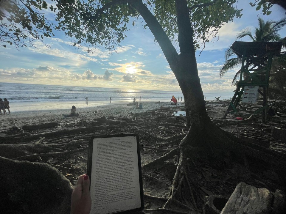 Costa Rica -  - … gelesen 📖 …