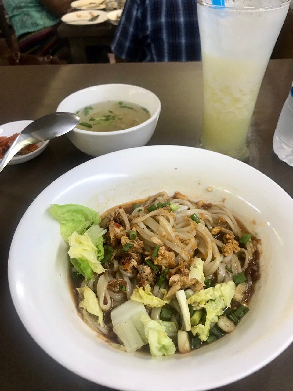 Myanmar (Burma) - Yangon - Shawn sticky noodle salad hos 999 Shan noodle - såååå godt!