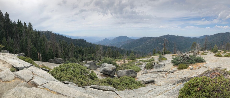 Vereinigte Staaten - Three Rivers - Ausblick über den Nationalpark