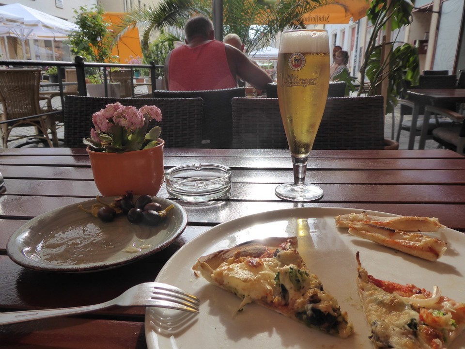 Deutschland - Lutherstadt Wittenberg - Das war auch gut so, weil ich mir schon den ganzen Tag Pizza zum Abendessen eingebildet hatte. In diversen anderen Städten der letzten Tage wäre dies ein Wunsch geblieben, hier hatte ich richtig Auswahl.