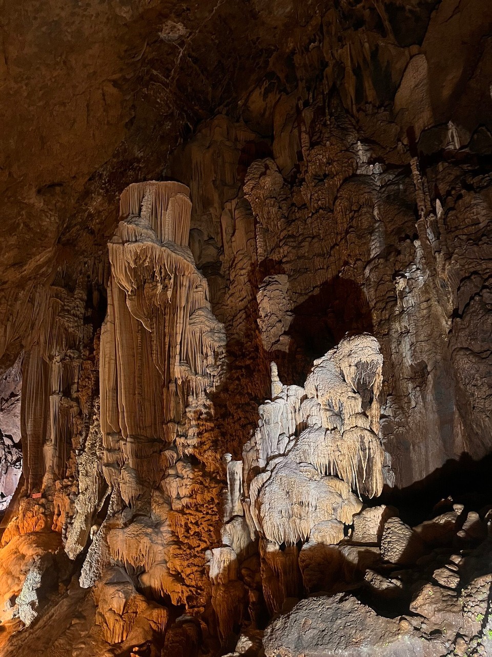 Vietnam - Ha Giang - Did a 1.2km hike up a hill to get to the cave. It was so cool in here. Massive and spooky too 