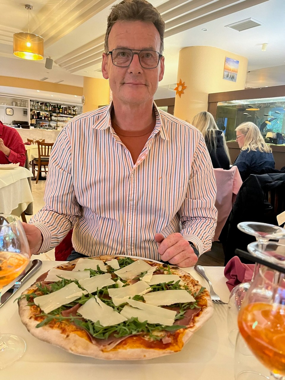 Luxemburg - Alzingen - Thorsten wählte eine traumhaft leckere Pizza und ich