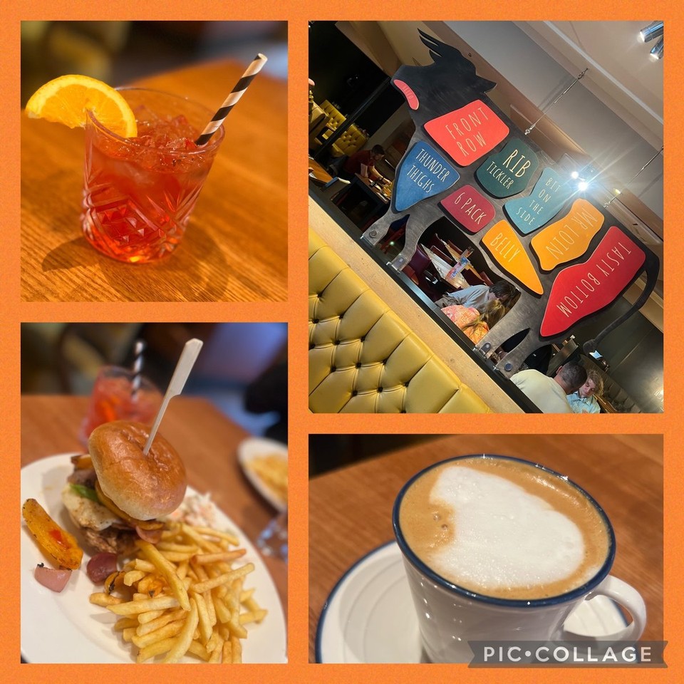 Vereinigtes Königreich - Glasgow - Beefeater Signature Negroni:

Campari, Martini Rosso and Warner's London Dry Gin stirred together and poured over ice, then finished with an orange twist (2.1 units)