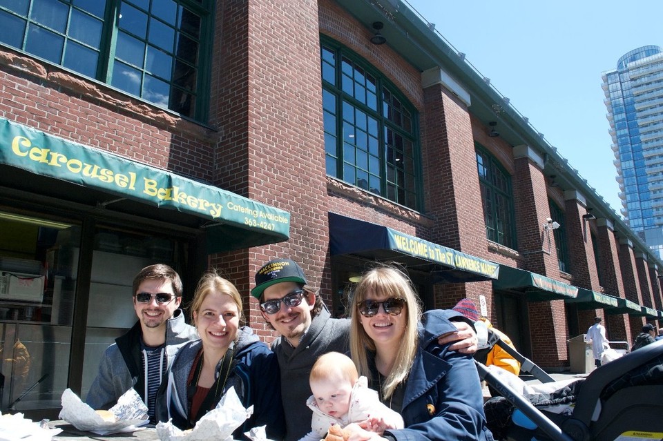 Kanada - Toronto - Beim Sandwich Essen mit Max, Lindsay und ihrer kleinen Tochter