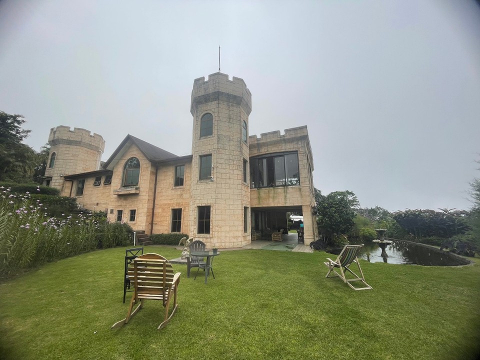 Panama - Boquete - Nach 4,5h Fahrt angekommen in unserem Hostel 🏰 