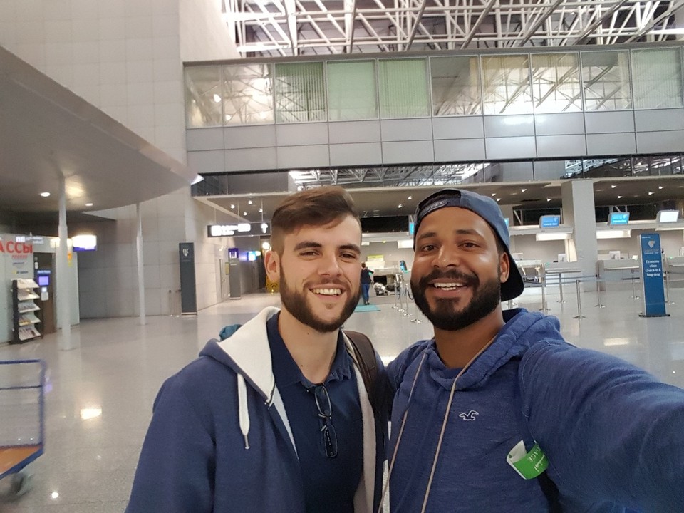Deutschland - Frankfurt am Main - Auf geht's.... check in abgeschlossen.  Und ja ich habe alles dabei gehabt..... 