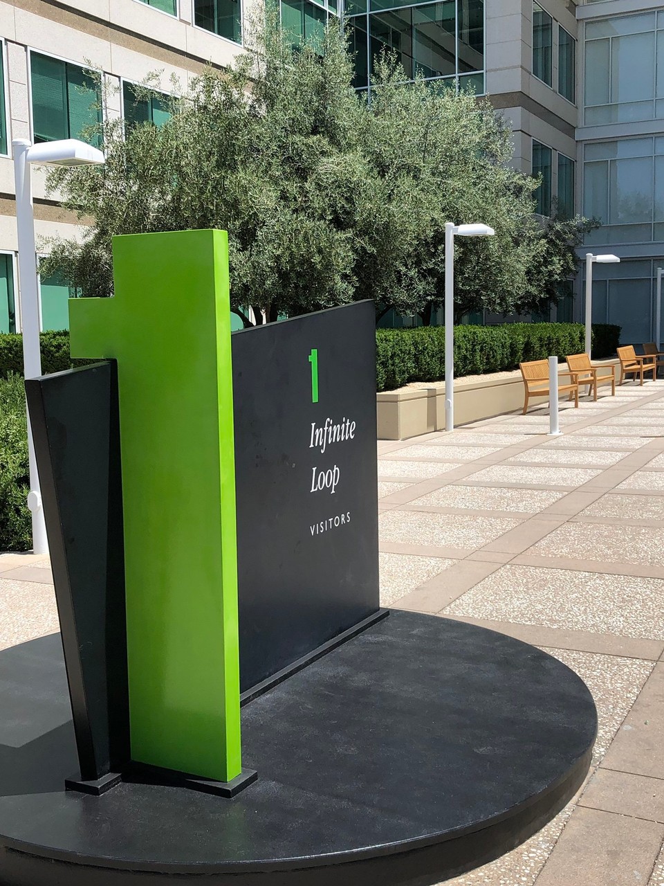Vereinigte Staaten - Cambria - In Silicon Valley haben wir Apple und Google angesehen. 