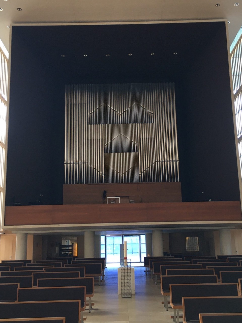 Deutschland - München - Eine Orgel wie ein Vorhang 