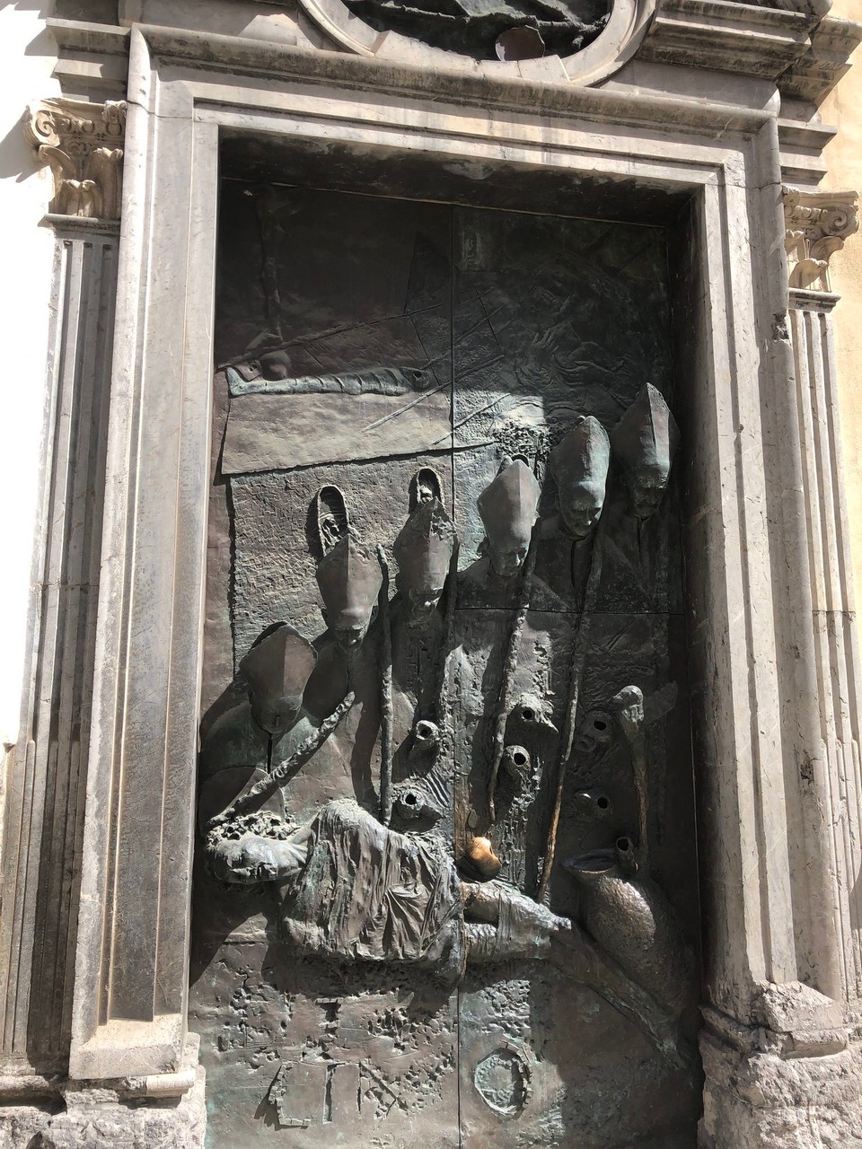 Slowenien - Laibach - Tür an der Kirche