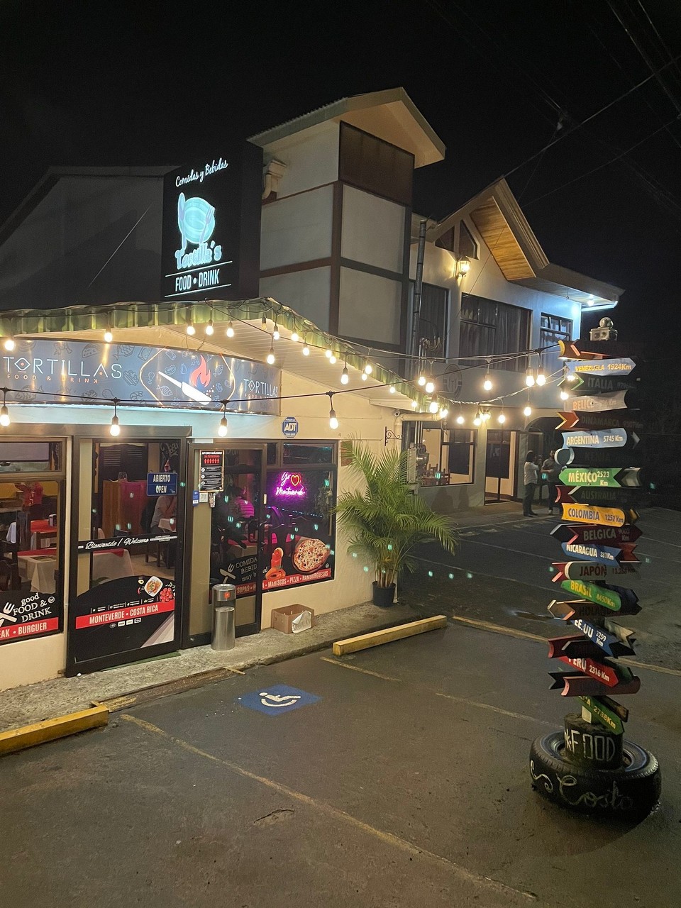 Costa Rica -  - … dafür haben wir ein nettes Soda für uns entdeckt 🙃