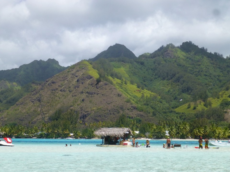 Mo'orea - Französisch-Polynesien - Grillen IM Wasser 