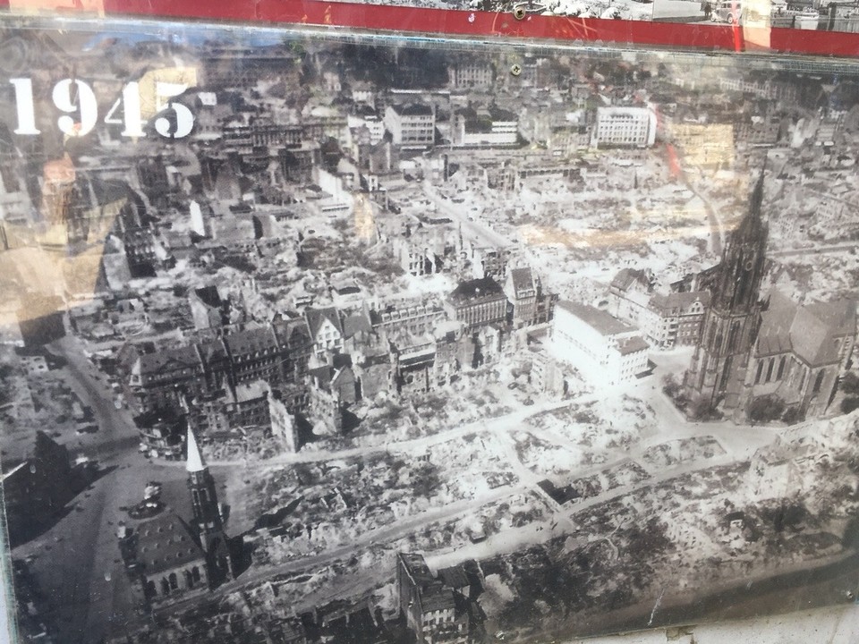 Deutschland - Frankfurt am Main - 1945 nach der Zerstörung Frankfurts Altstadt
