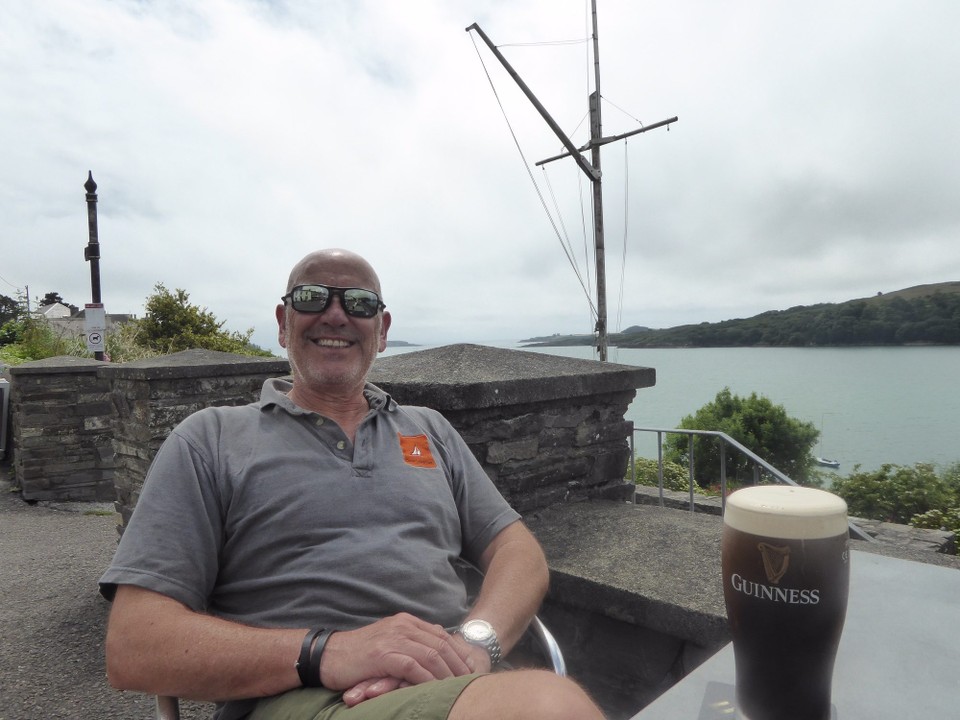 Ireland - Glandore - A great spot for a very good pint of Guinness. We thought Glandore pleasant, but geared to tourists, with coach trips, motorhomes and lots of soft top, two seater cars driving the Wild Atlantic Way!