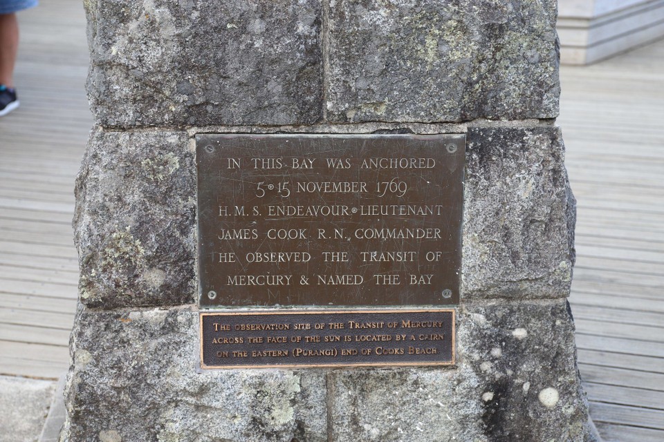 Neuseeland - Cooks Beach - Der Ort Cooks Beach verdankt seinen Namen dem berühmten Captain Cook