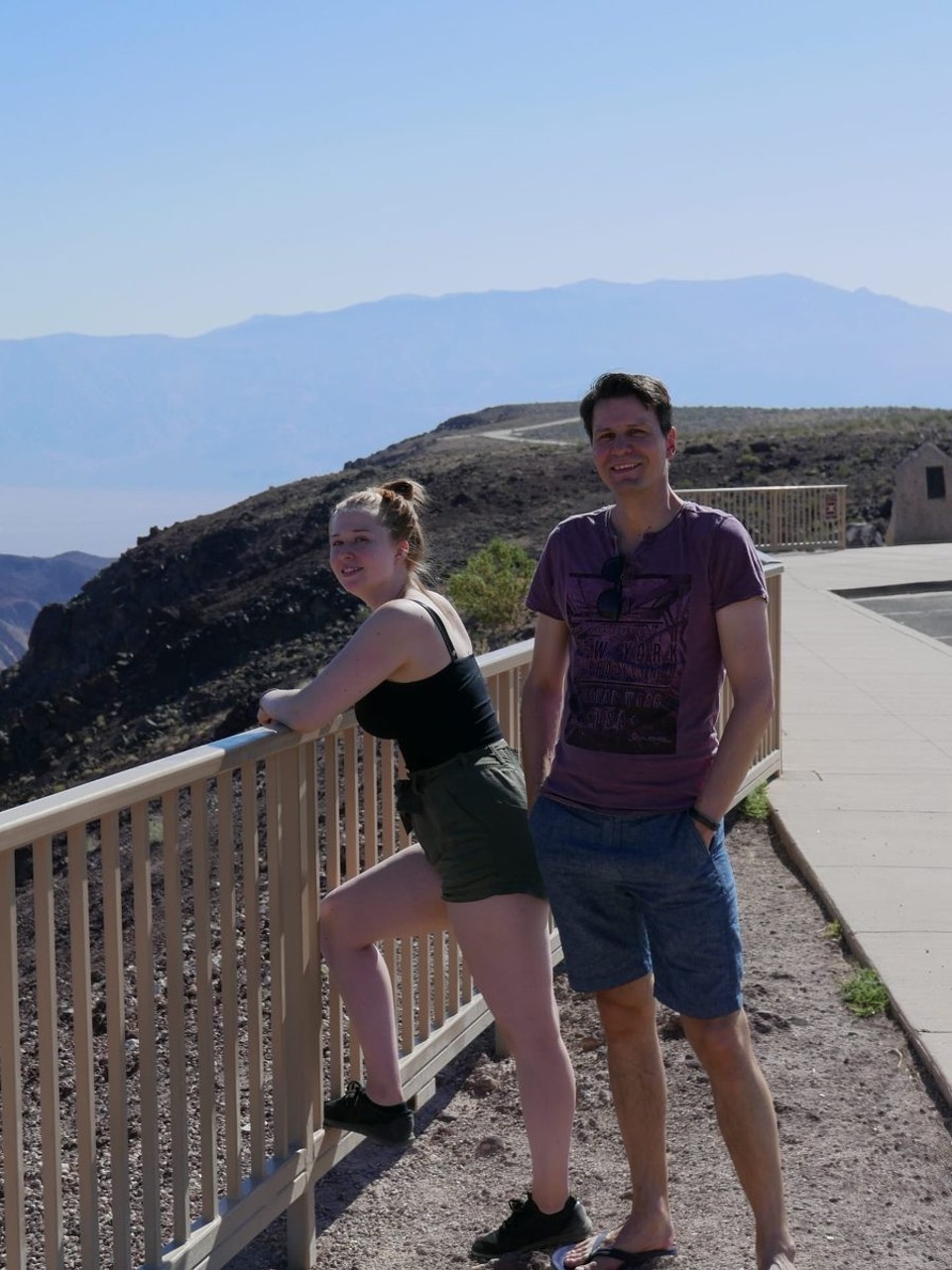 USA - Lee Vining - Atemberaubender und wunderschöner Aussichtspunkt...