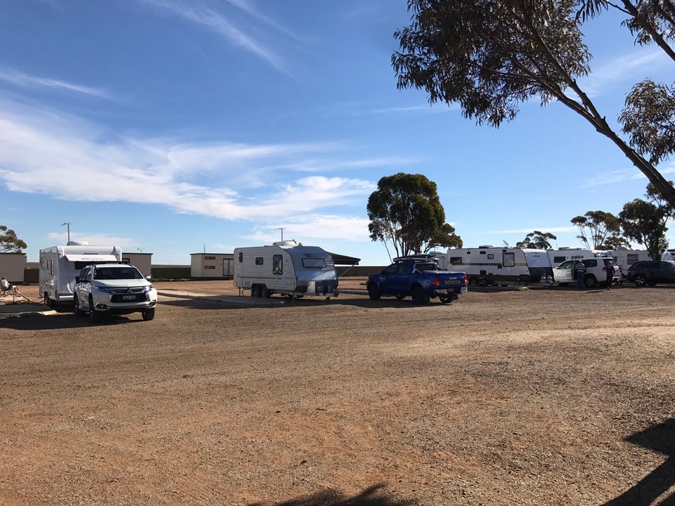 Australia - Woomera - She's a dusty caravan park this one!